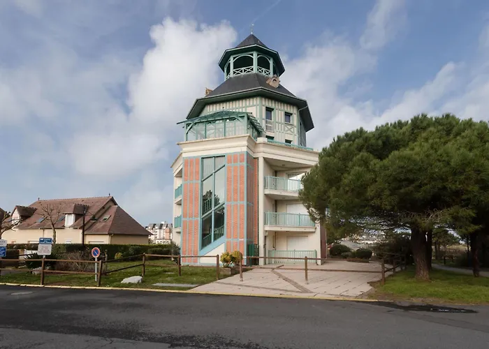 Le Belvedere By Interhome דירה