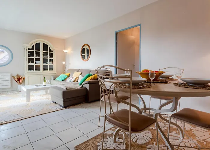 Le Belvedere By Interhome דירה *